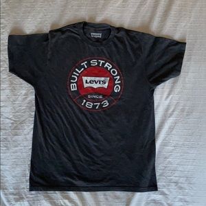 Levi’s tshirt